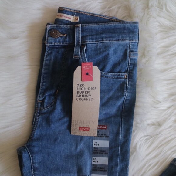 NWT Levi's 720 Jeans Size 24 High Rise Ripped Medium Blue Wash - Picture 3 of 7